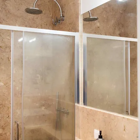 Amaro - Elegant 2 Bedroom In Alcantara Лісабон