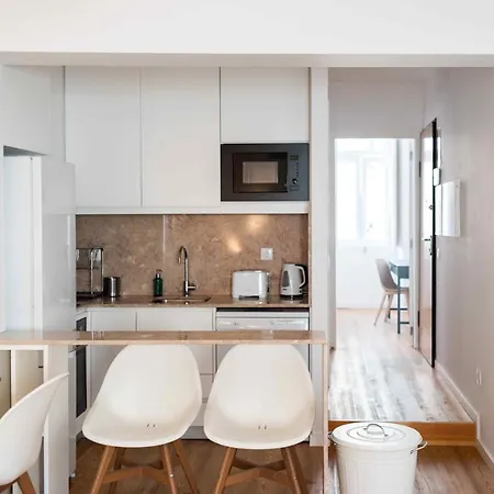 Amaro - Elegant 2 Bedroom In Alcantara Apartamento