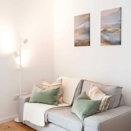 Amaro - Elegant 2 Bedroom In Alcantara Апартаменты Лиссабон