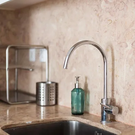 Amaro - Elegant 2 Bedroom In Alcantara Appartement *